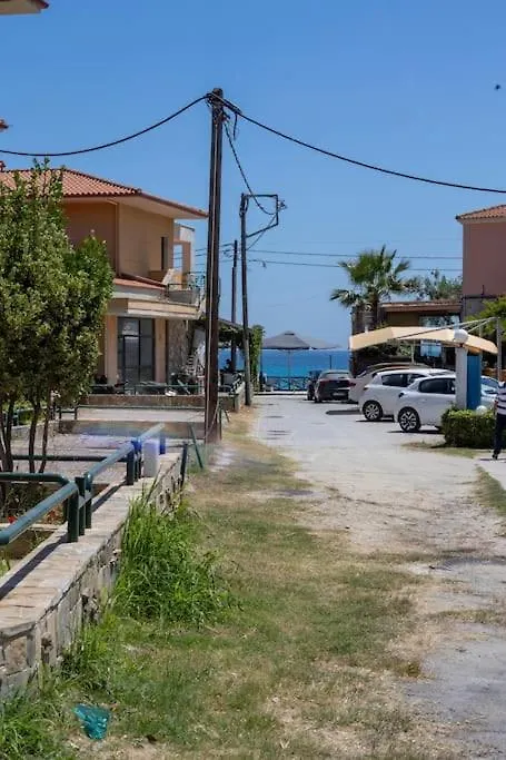 Seashell Apartment Next To The Beach Posidi